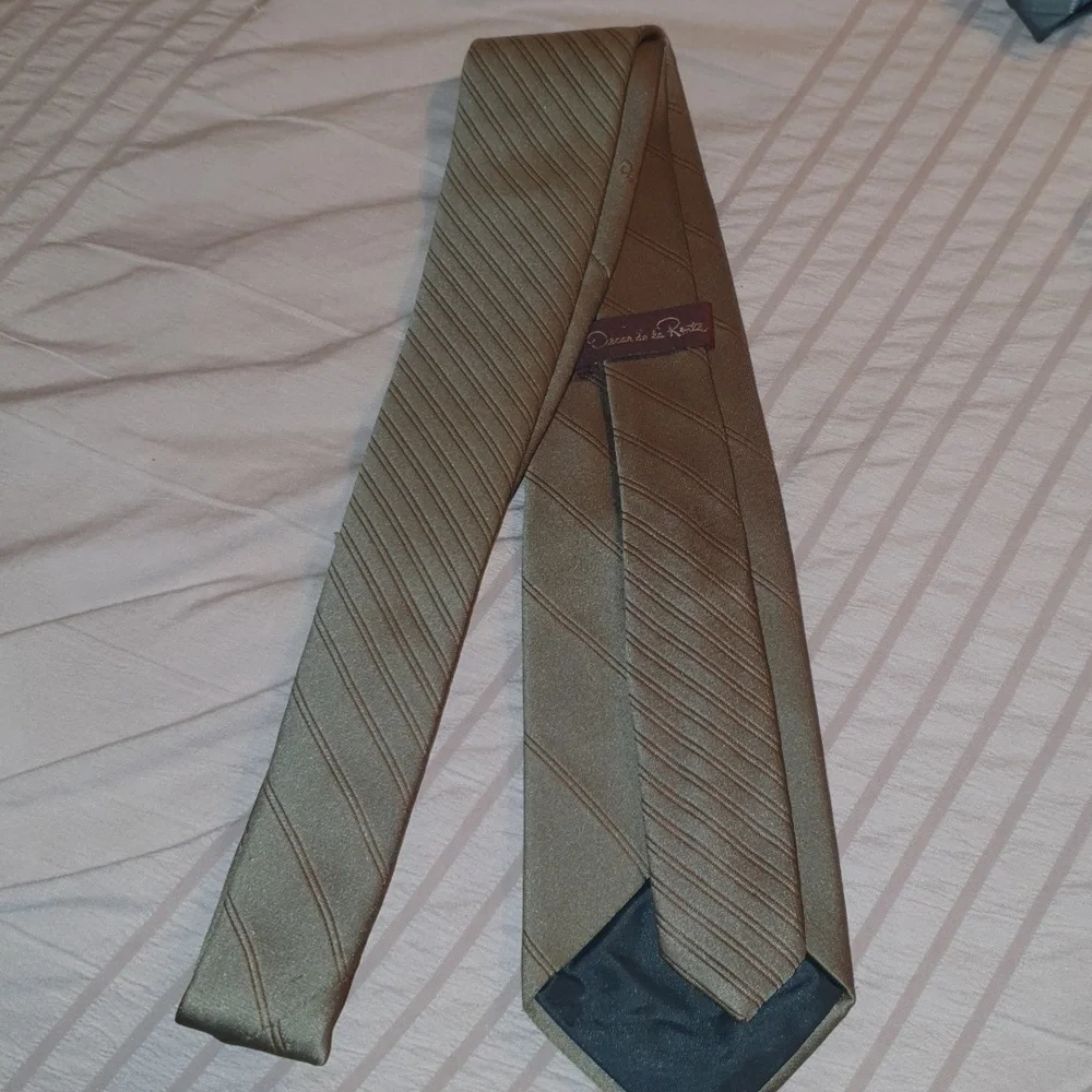 Vtg Men's Designer Oscar De La Rents Necktie